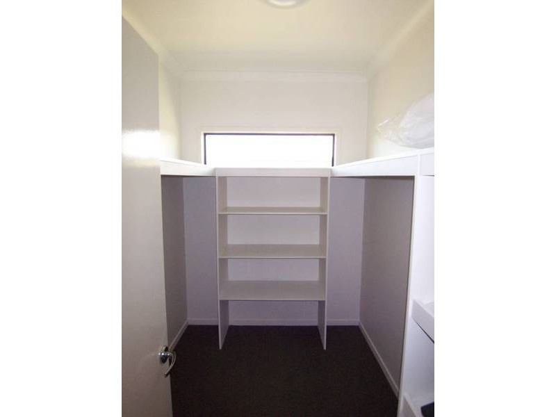 44 Sandplover Cct. Kalynda Chase, Kirwan QLD 4817