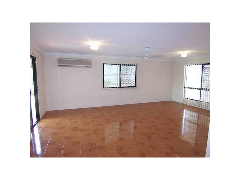 14 Mirada Ct., Kirwan QLD 4817