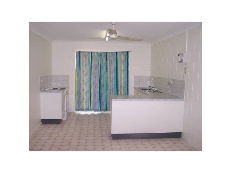 31 Wayne St., Kelso QLD 4815