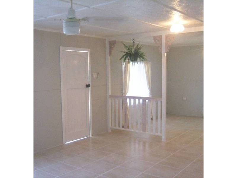 6 Miles Ave., Kelso QLD 4815