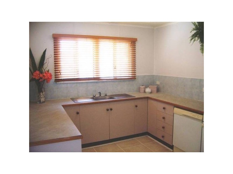 6 Miles Ave., Kelso QLD 4815