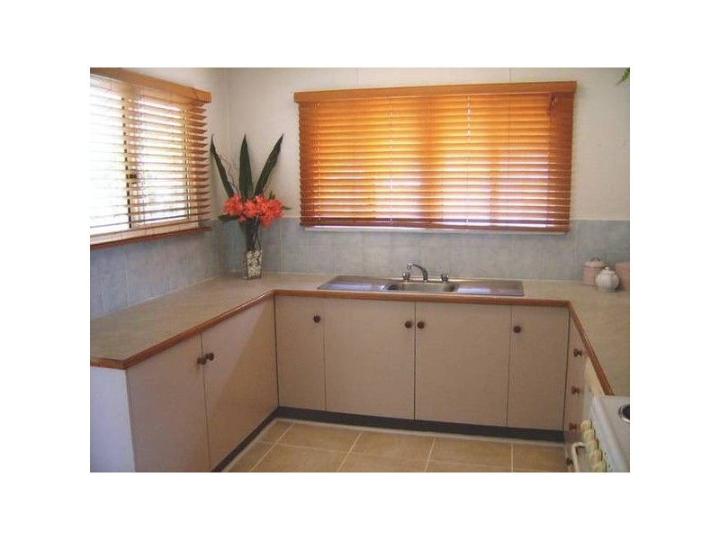 6 Miles Ave., Kelso QLD 4815