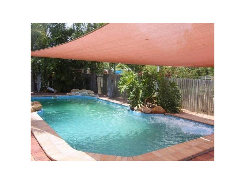 6 Miles Ave., Kelso QLD 4815