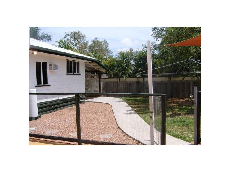 6 Miles Ave., Kelso QLD 4815