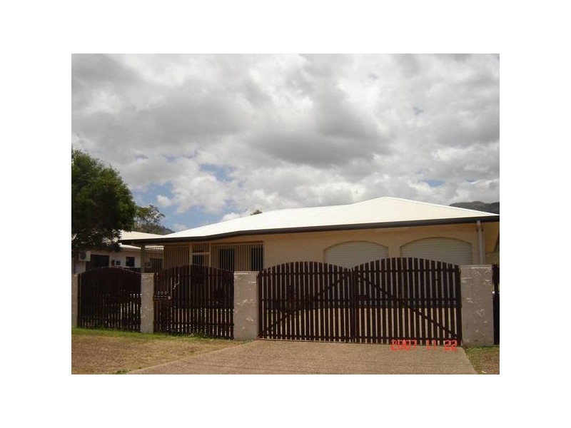 308 Pinnacle Drive, Rasmussen QLD 4815