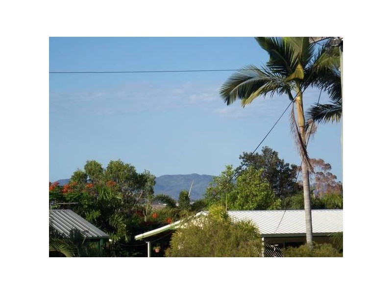 23 Rundle St., Mount Louisa QLD 4814