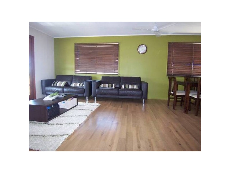 23 Rundle St., Mount Louisa QLD 4814