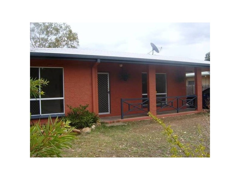 38 Eliza St., Kelso QLD 4815