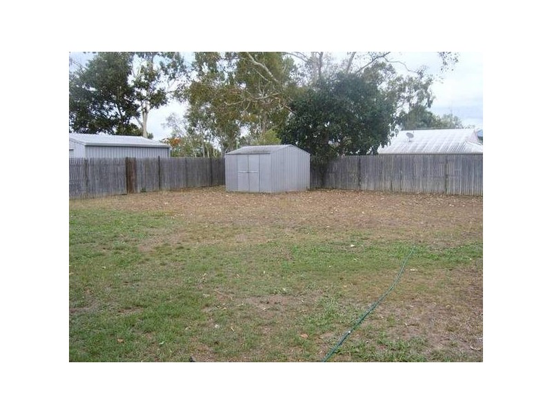 38 Eliza St., Kelso QLD 4815