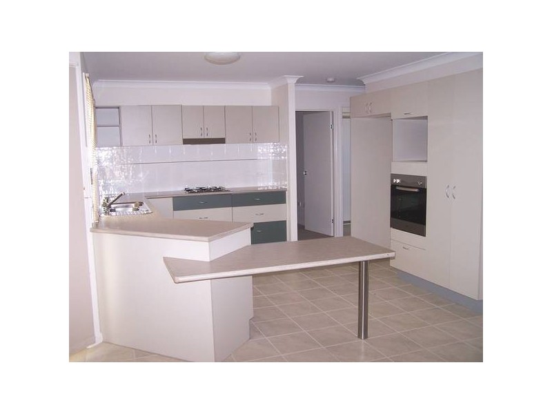 17 Aspley Dve., Kirwan QLD 4817