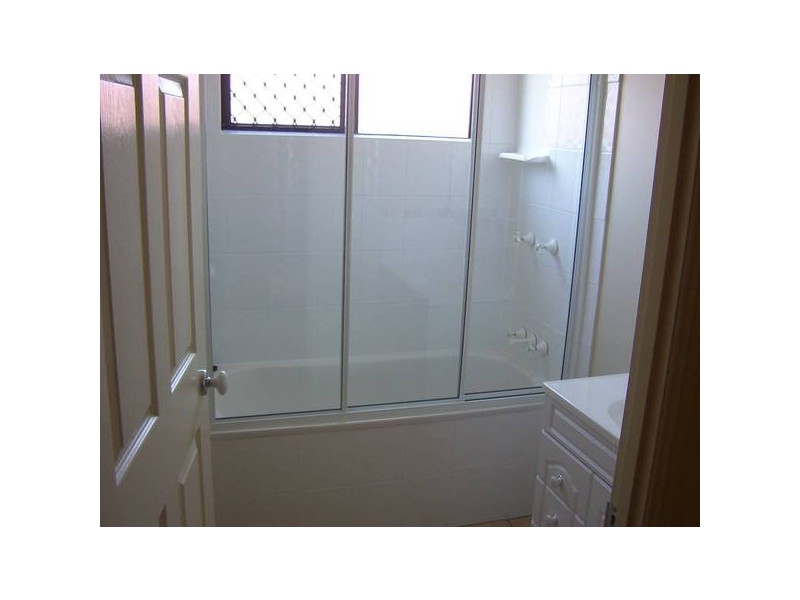 30 Squires Crescent, Kirwan QLD 4817