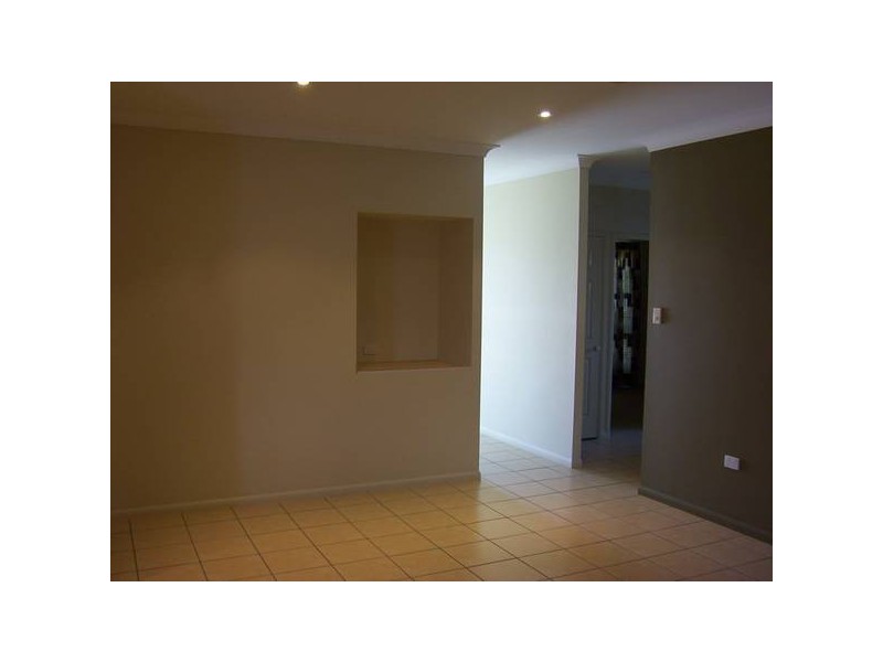 30 Squires Crescent, Kirwan QLD 4817