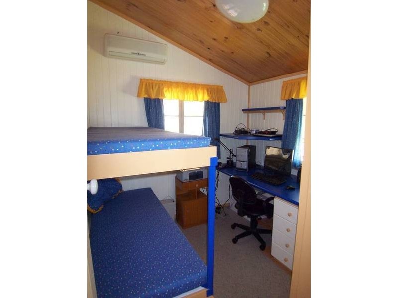 45 Hammett St., Currajong QLD 4812