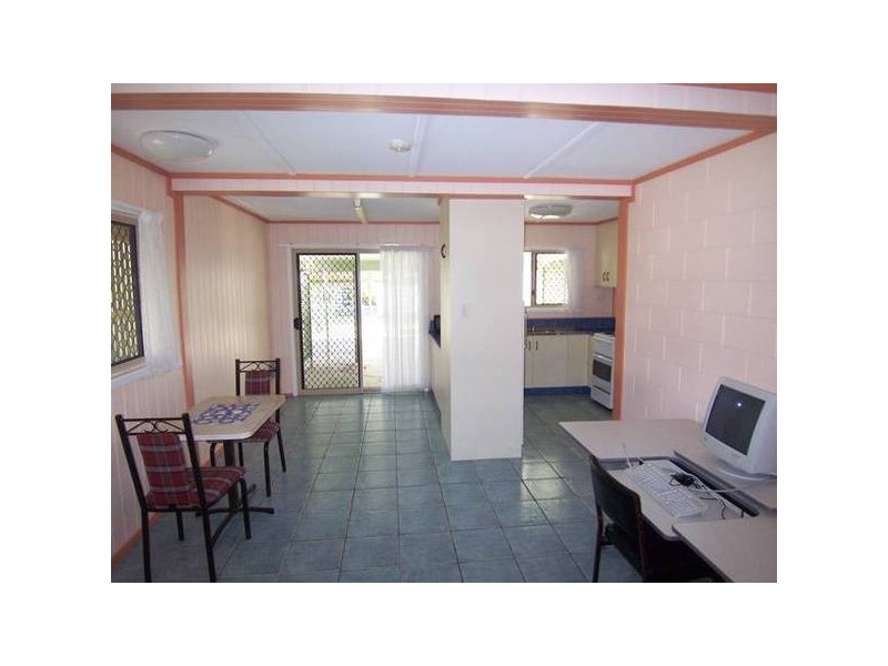 45 Hammett St., Currajong QLD 4812