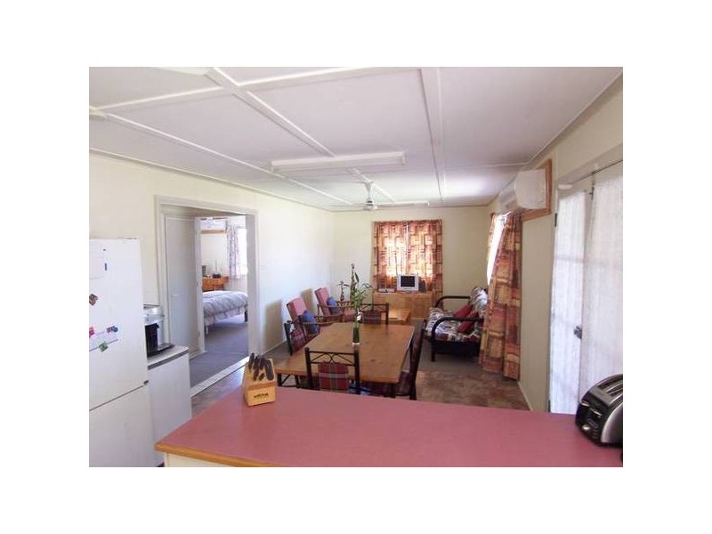 45 Hammett St., Currajong QLD 4812
