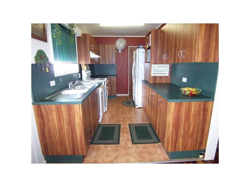 7 Jannila Ave., Cranbrook QLD 4814