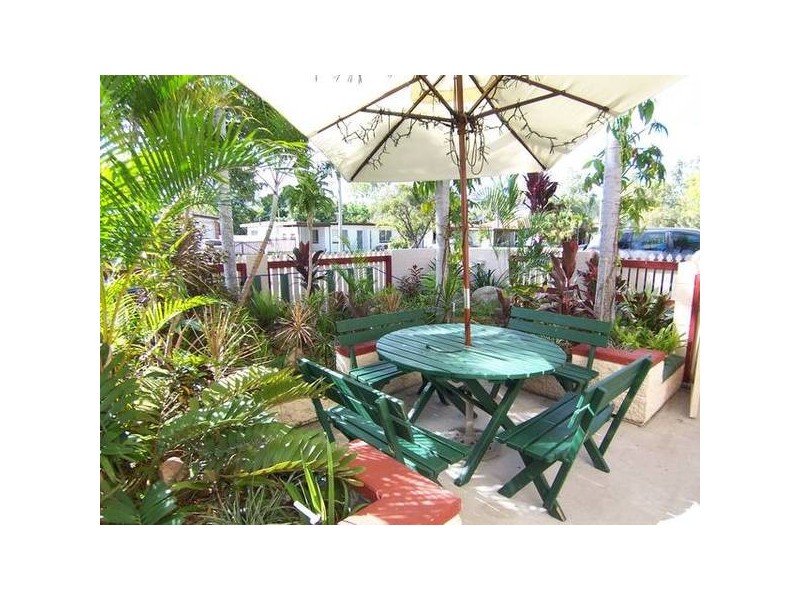 7 Jannila Ave., Cranbrook QLD 4814