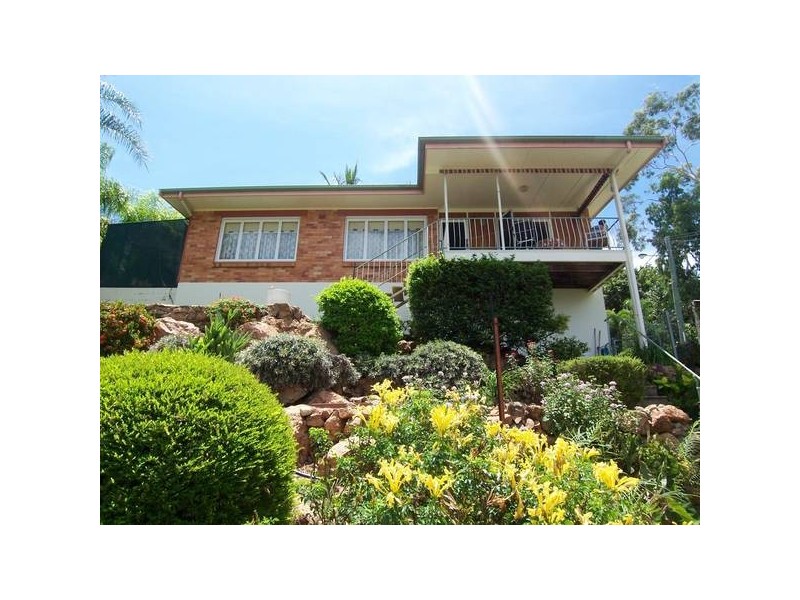 11 Stanton Terrace, North Ward QLD 4810