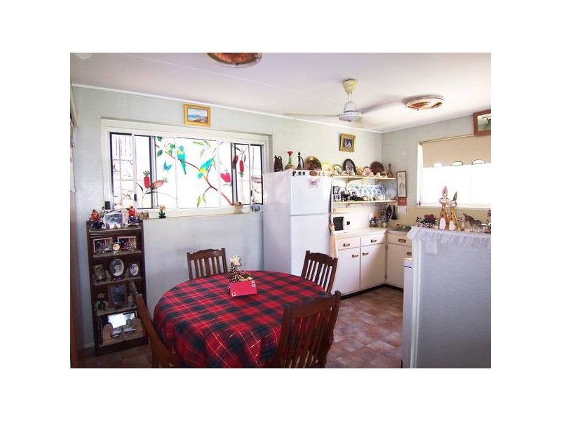 11 Stanton Terrace, North Ward QLD 4810