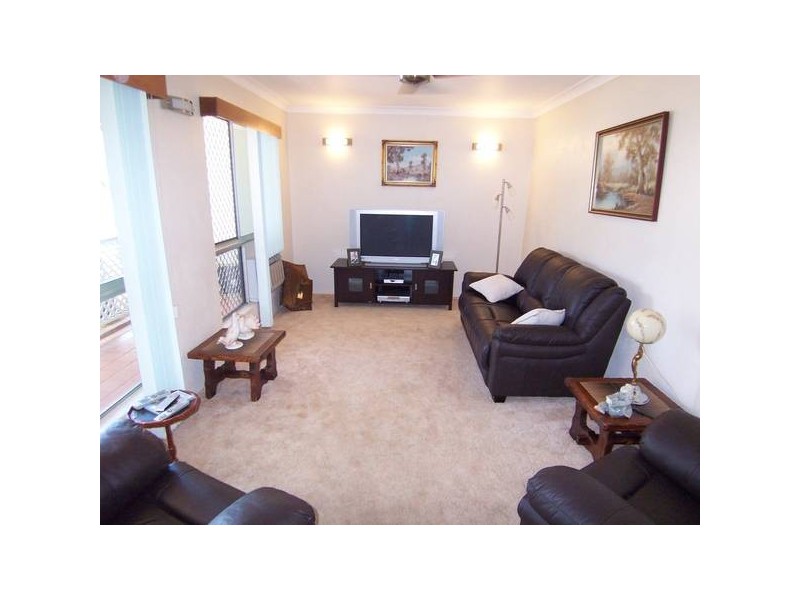 1 Bedarra Ct, Kirwan QLD 4817