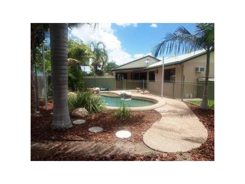 14 Greenwood Drive, Kirwan QLD 4817