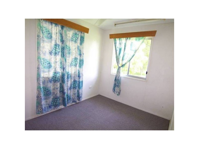 11 Yut Fay Ave, Kelso QLD 4815