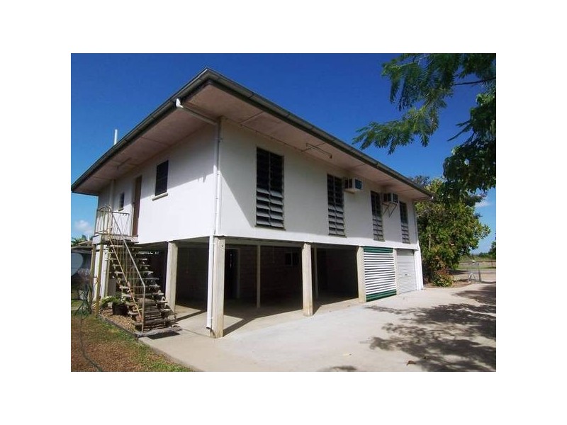 22 Abbott Street, Oonoonba QLD 4811