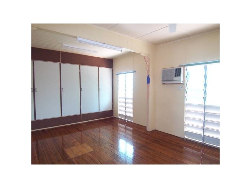 22 Abbott Street, Oonoonba QLD 4811