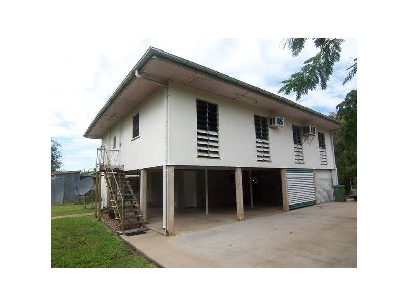 22 Abbott Street, Oonoonba QLD 4811