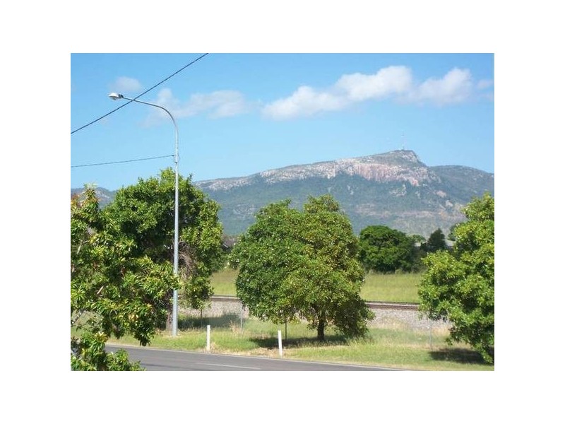 22 Abbott Street, Oonoonba QLD 4811