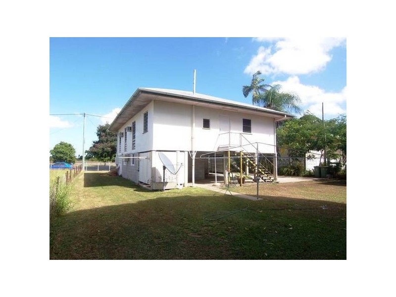 22 Abbott Street, Oonoonba QLD 4811