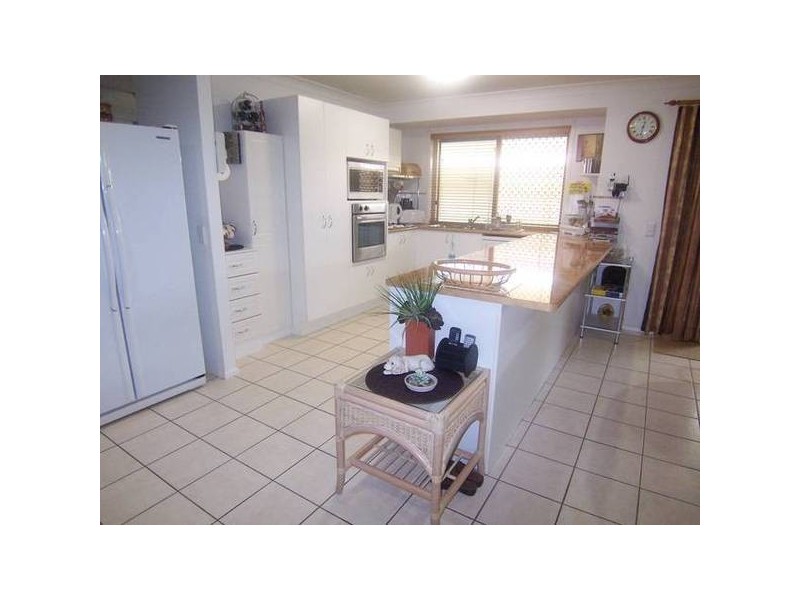 16 Dickenson Place, Kirwan QLD 4817