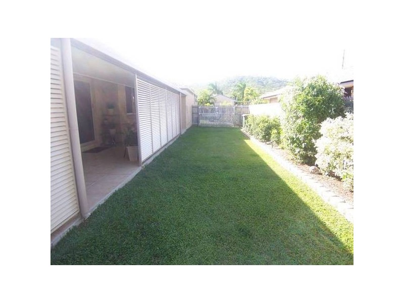 16 Dickenson Place, Kirwan QLD 4817