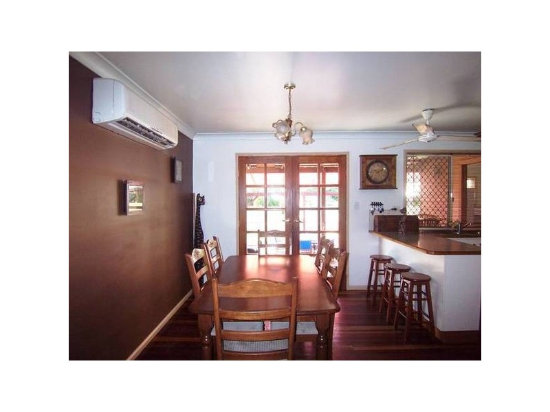 6 Island Street, Saunders Beach QLD 4818