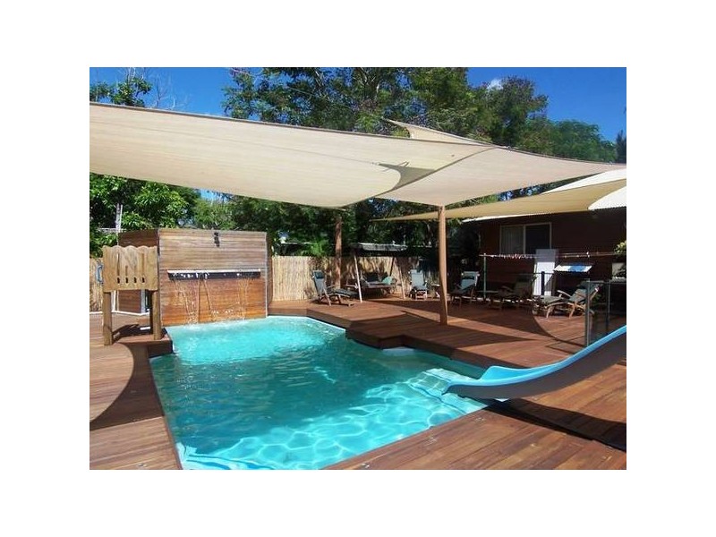 6 Island Street, Saunders Beach QLD 4818