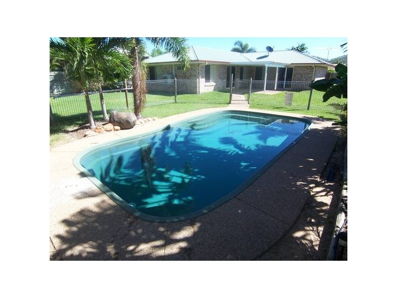 42 Overton Crct, Kirwan QLD 4817
