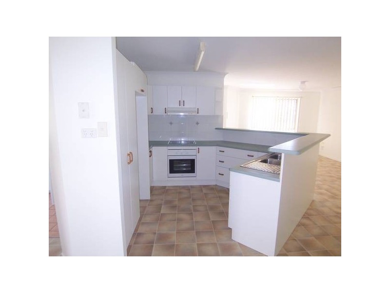 42 Overton Crct, Kirwan QLD 4817