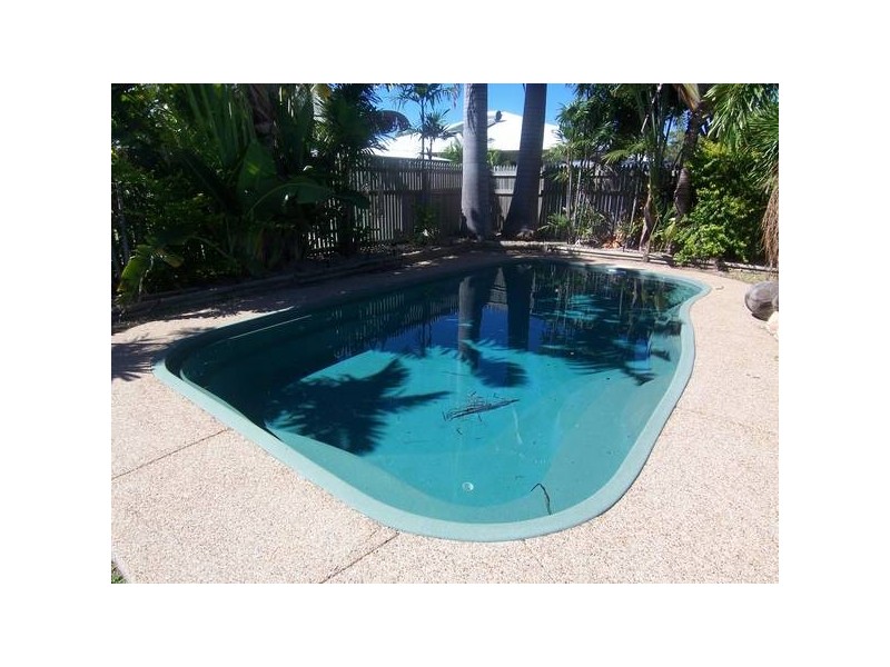 42 Overton Crct, Kirwan QLD 4817