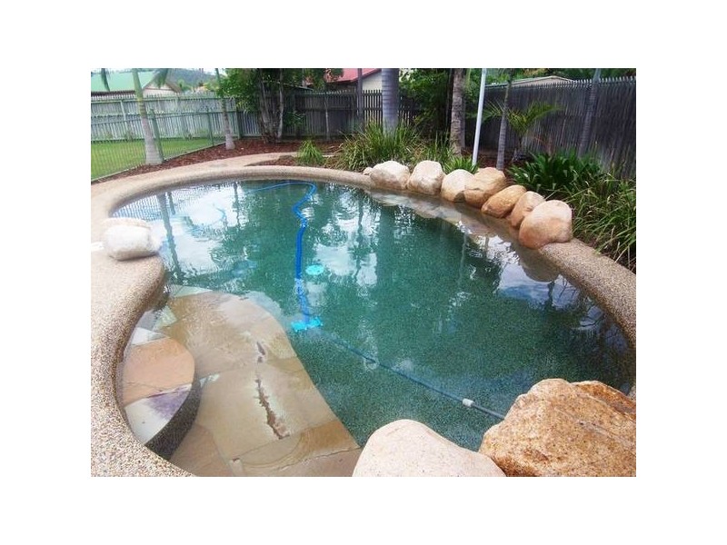 14 Greenwood Dve, Kirwan QLD 4817