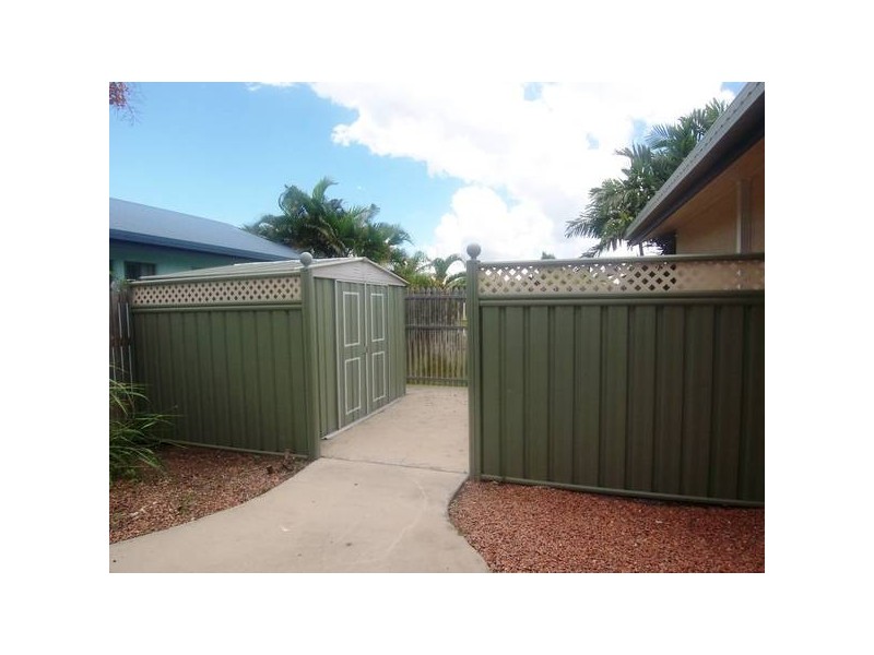 14 Greenwood Dve, Kirwan QLD 4817