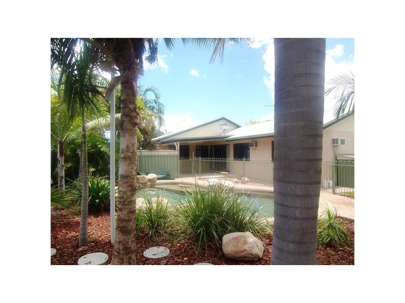 14 Greenwood Dve, Kirwan QLD 4817