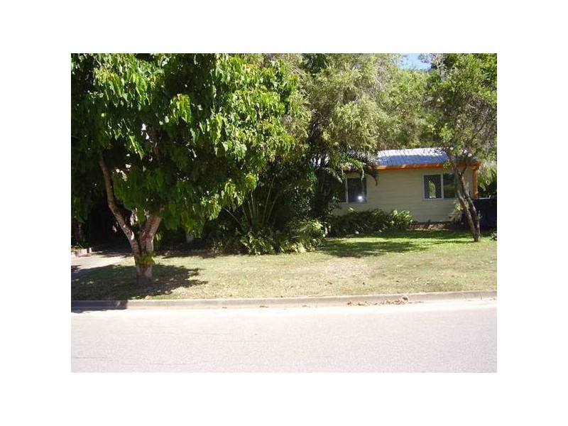 10 Tait Street, Kelso QLD 4815