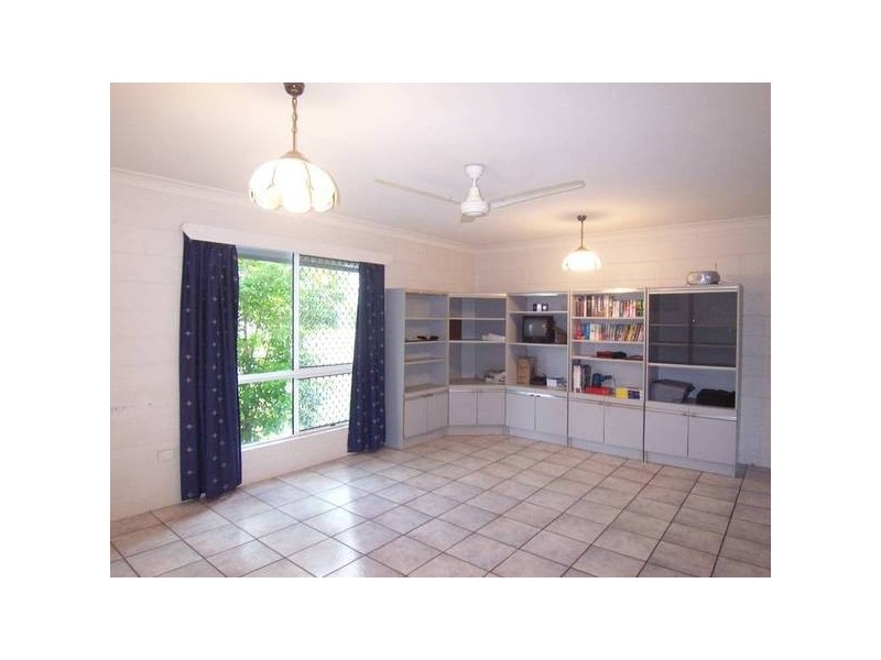38 Leila Avenue, Rasmussen QLD 4815