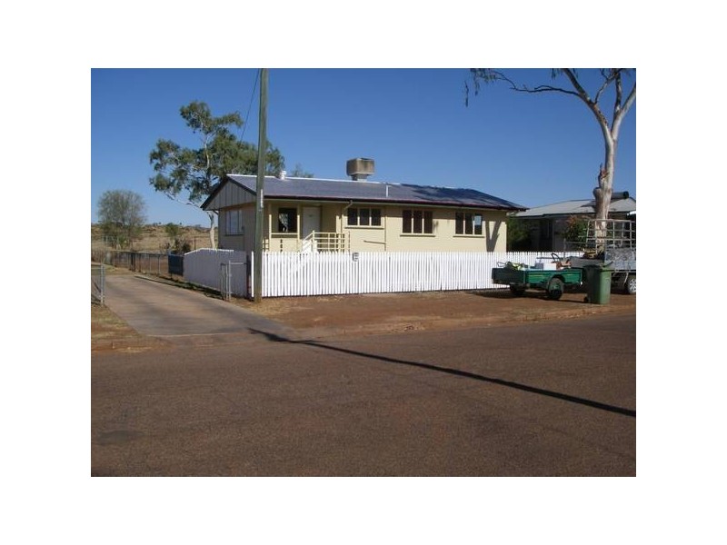 100 Steele Street, Cloncurry QLD 4824
