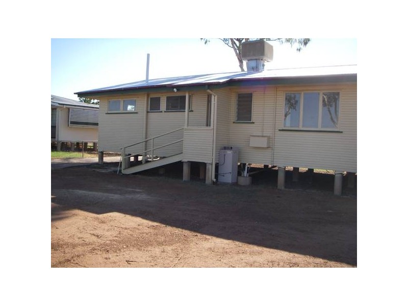 100 Steele Street, Cloncurry QLD 4824