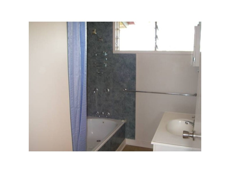 100 Steele Street, Cloncurry QLD 4824