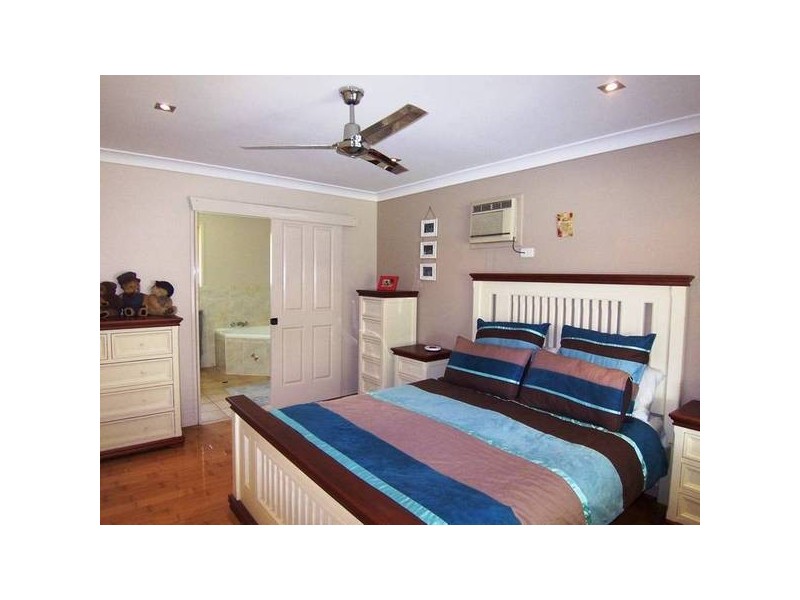 8. Elberry Crescent, Kelso QLD 4815