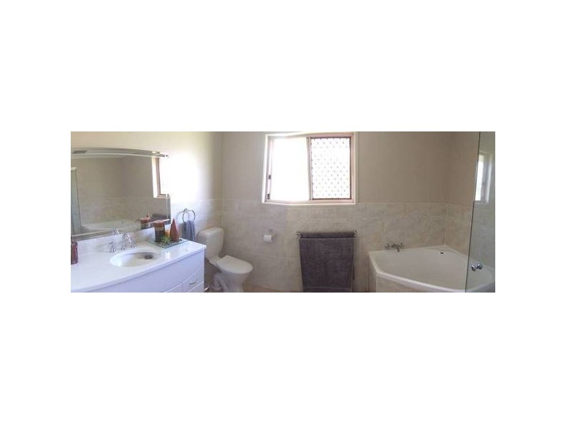 8. Elberry Crescent, Kelso QLD 4815