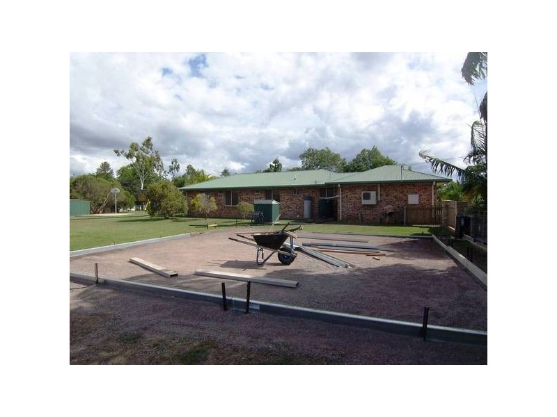 8. Elberry Crescent, Kelso QLD 4815