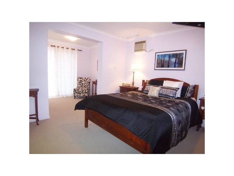 19 Garden Grove Cr, Kirwan QLD 4817